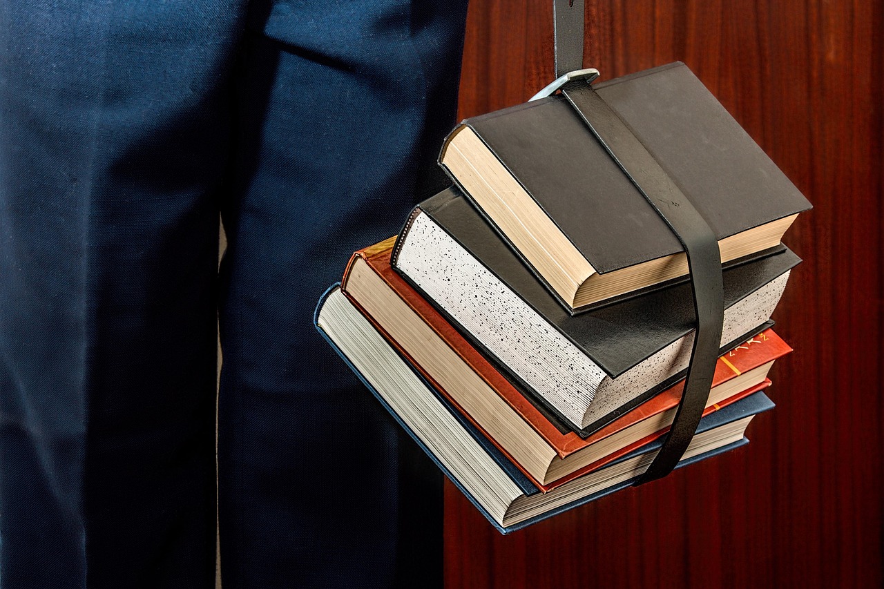 Flusche & Fitzgerald Law Scholarship 2026: How to Apply