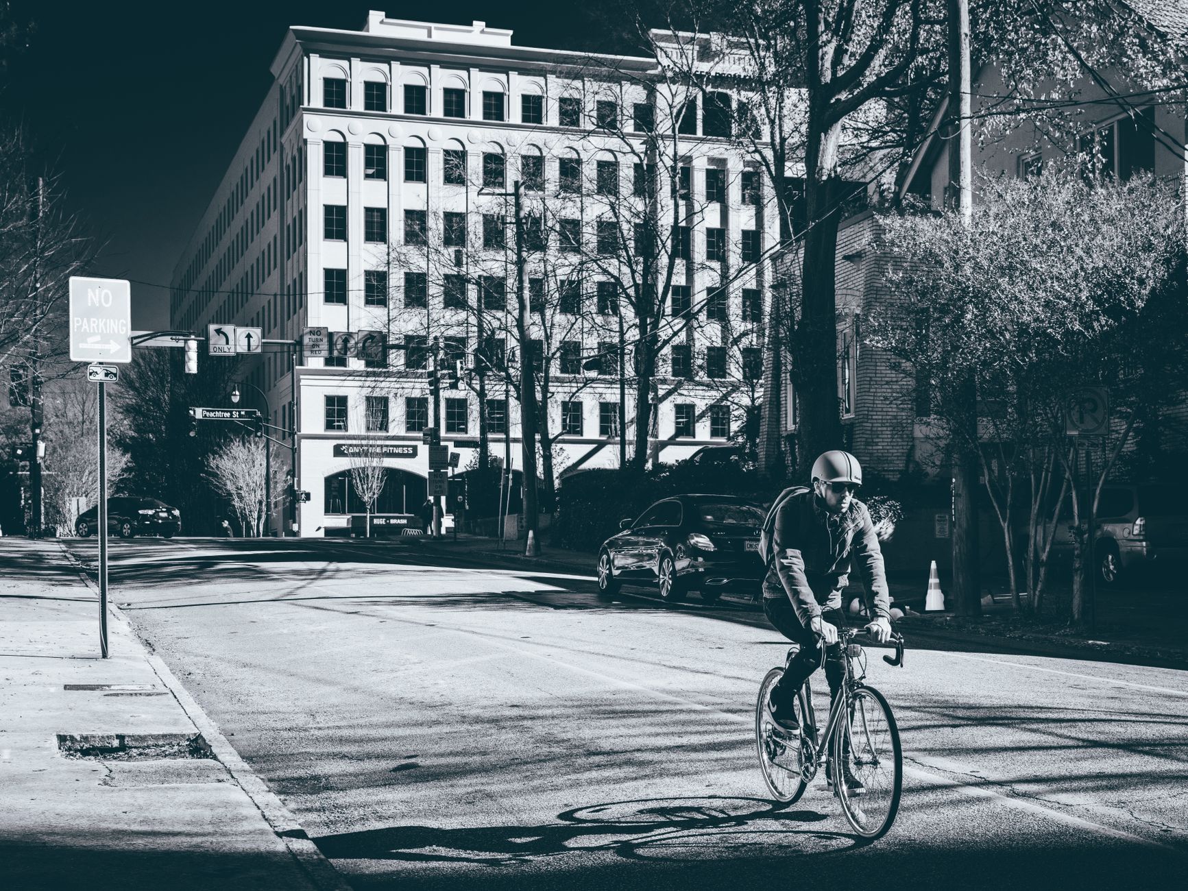 How to Make a One-Wheel and Bus Commute Work in Real Life